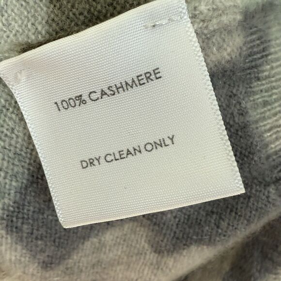 White + Warren Essentials Cashmere Camo Print Pullover V-Neck Sweater Size S - Picture 8 of 12